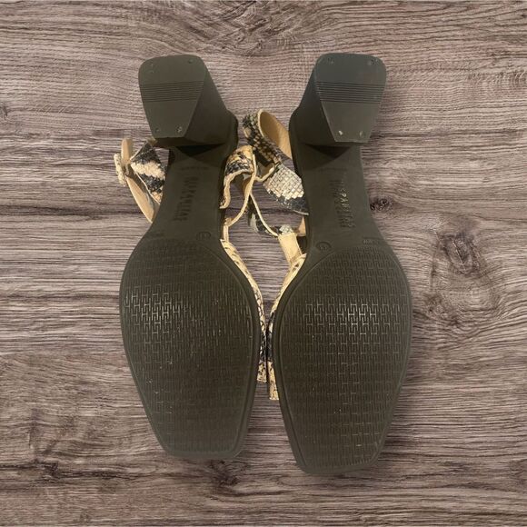 Hispanitas Preston Snakeskin Leather T-Strap Block Heel Sandals Size 41 Like New - Picture 5 of 12
